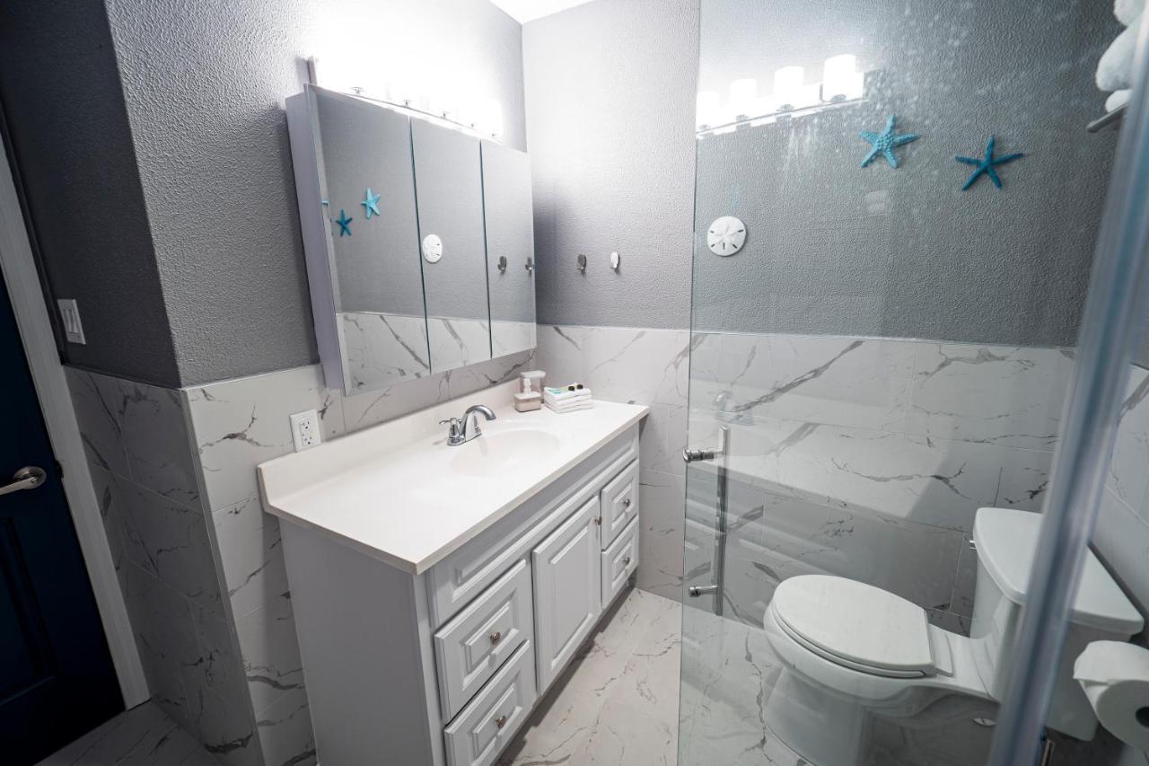 Newly Renovated 3Br2Ba Duplex With Private Dock Villa Key Colony Beach Exteriör bild